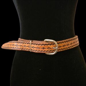 🤎Vintage 1960s Tooled Leather Belt